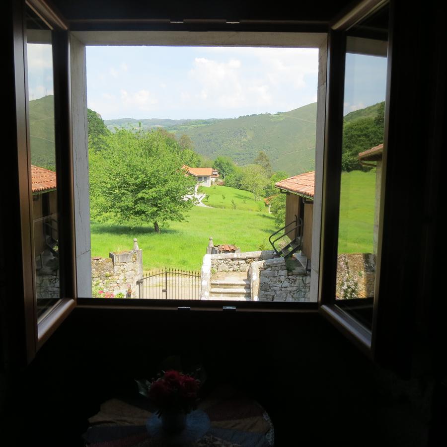 Agroturismo La Casona De Belmonte Ovinana (Belmonte de Miranda) Exterior foto
