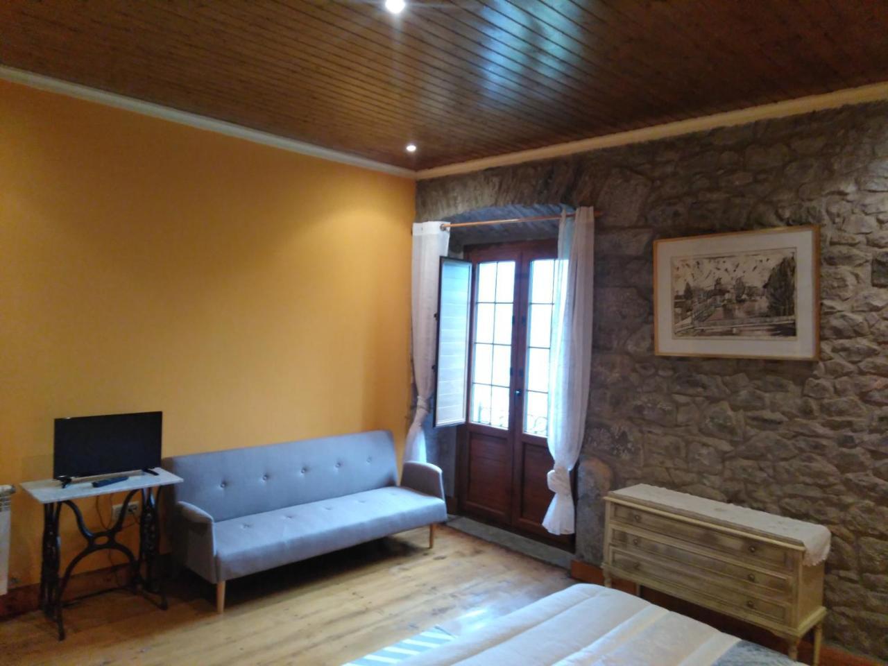 Agroturismo La Casona De Belmonte Ovinana (Belmonte de Miranda) Exterior foto