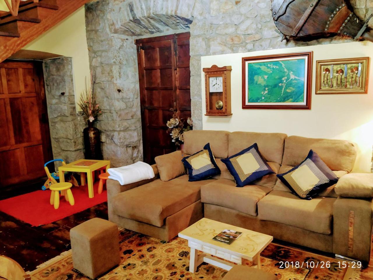 Agroturismo La Casona De Belmonte Ovinana (Belmonte de Miranda) Exterior foto