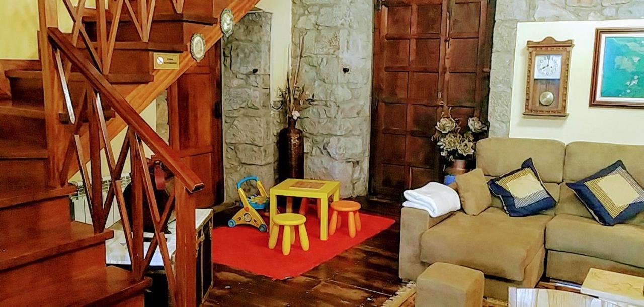 Agroturismo La Casona De Belmonte Ovinana (Belmonte de Miranda) Exterior foto
