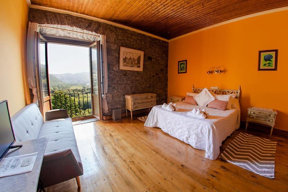 Agroturismo La Casona De Belmonte Ovinana (Belmonte de Miranda) Exterior foto