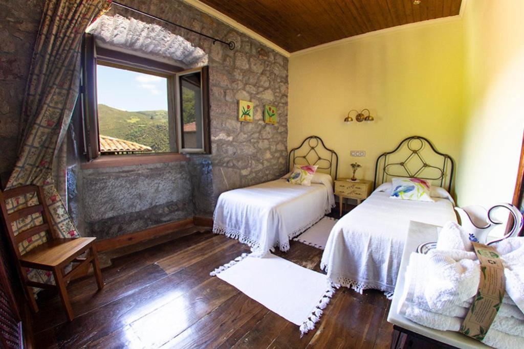 Agroturismo La Casona De Belmonte Ovinana (Belmonte de Miranda) Exterior foto